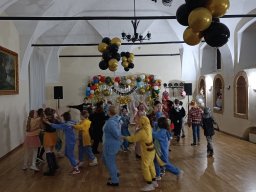 Zabawa karnawałowa 3a 3c